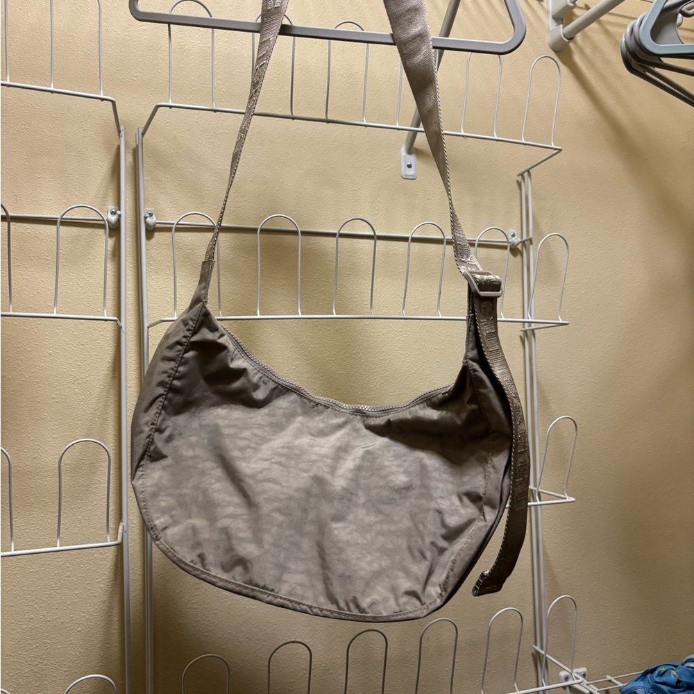 BAGGU Dove Crescent Bag